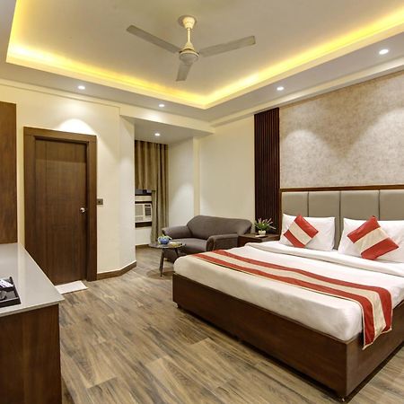 Hotel Kashish Plaza - 5 Mins From Metro Station Deli Exterior foto