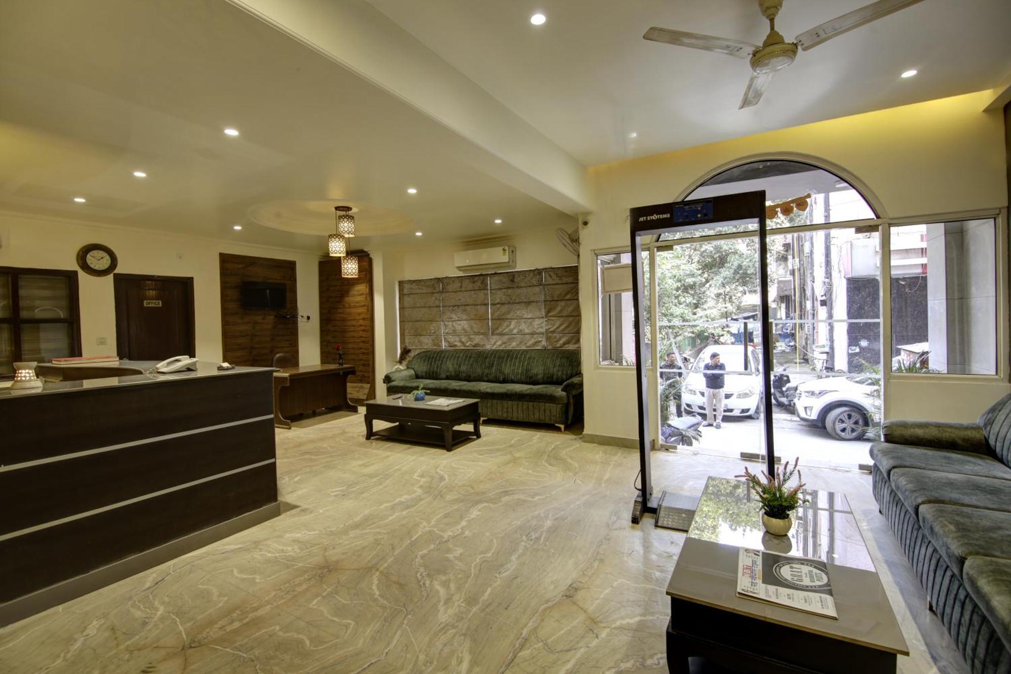 Hotel Kashish Plaza - 5 Mins From Metro Station Deli Exterior foto