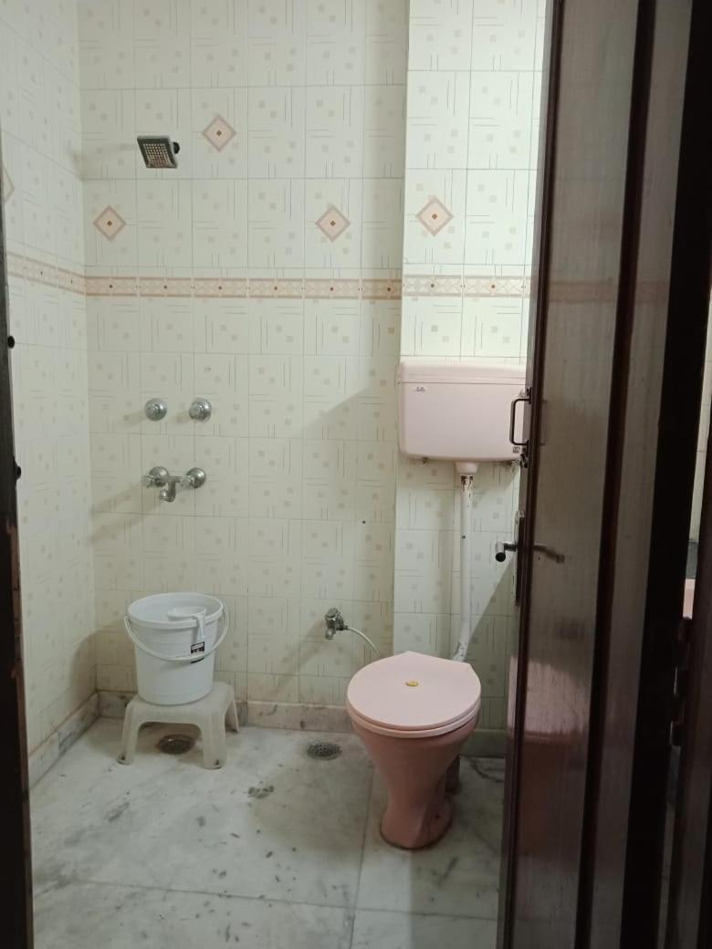Hotel Kashish Plaza - 5 Mins From Metro Station Deli Exterior foto